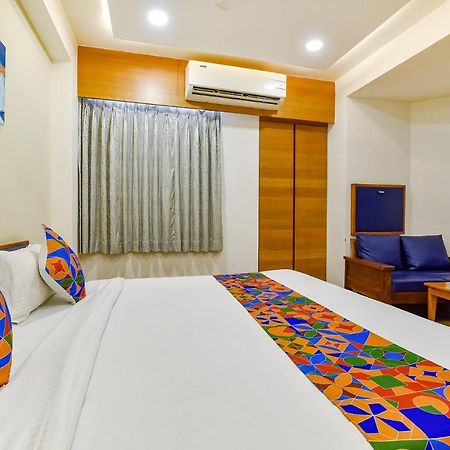 Fabhotel Prime Grand Unity, Changodar Ahmedabad Esterno foto
