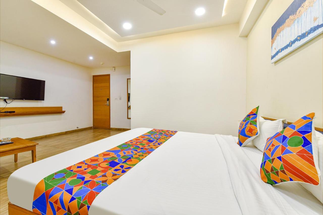Fabhotel Prime Grand Unity, Changodar Ahmedabad Esterno foto