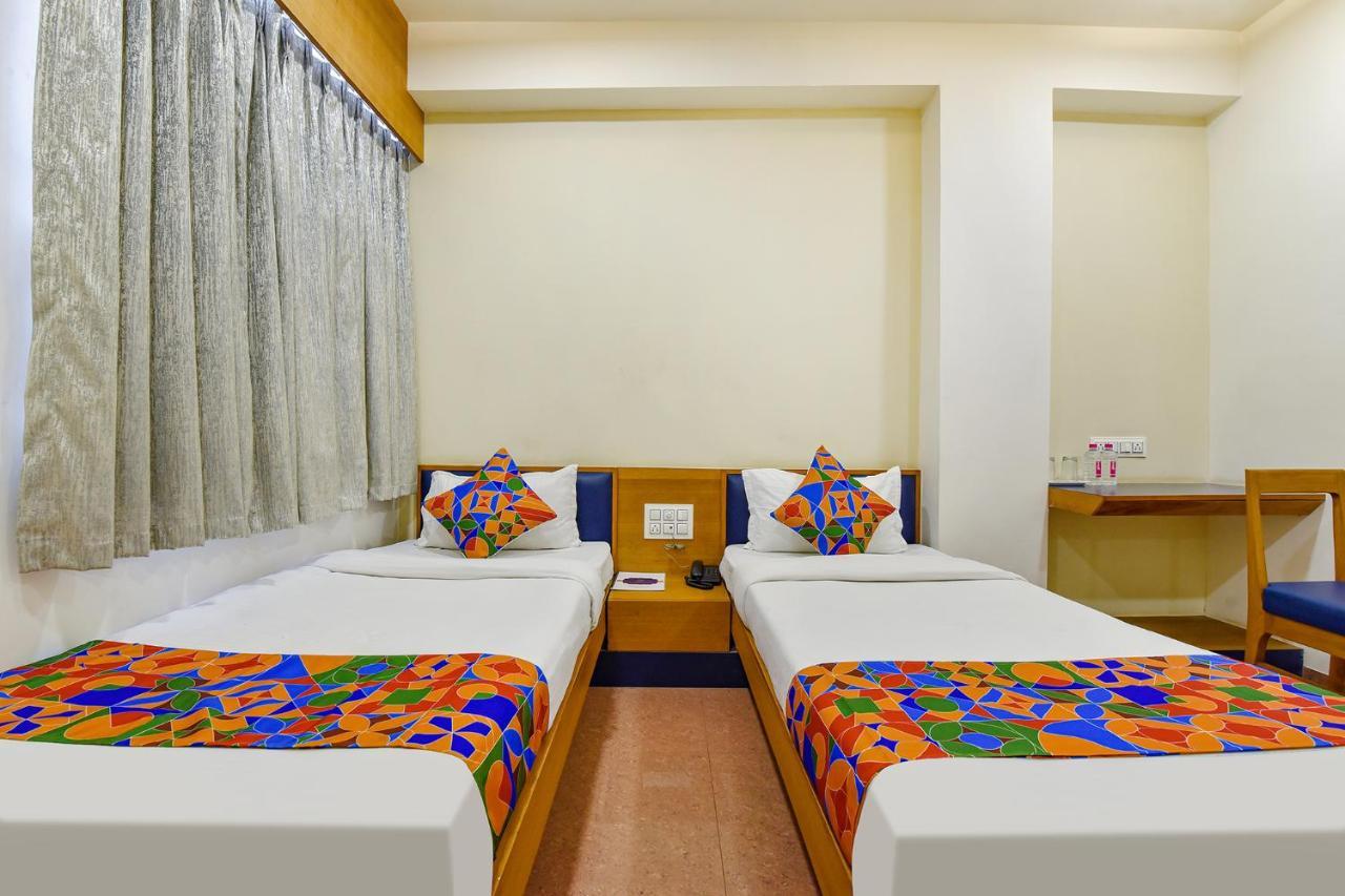 Fabhotel Prime Grand Unity, Changodar Ahmedabad Esterno foto